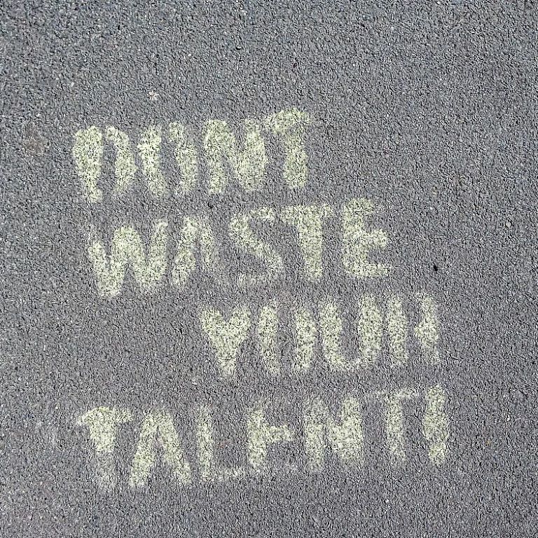 Comment choisir le meilleur logiciel pour le suivi des livrables